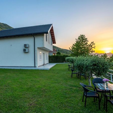 Xhuli Guesthouse Шкодер Экстерьер фото