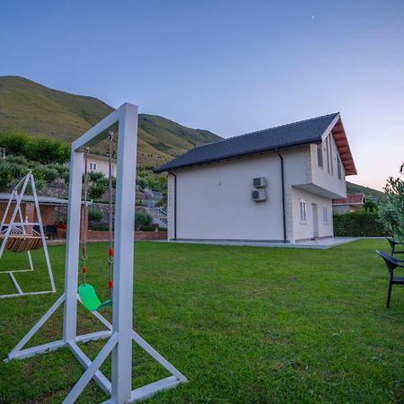 Xhuli Guesthouse Шкодер Экстерьер фото