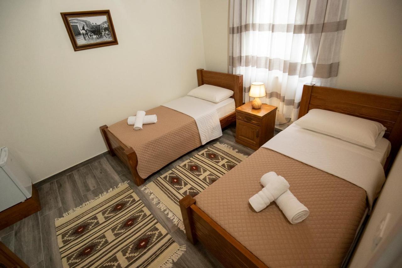 Xhuli Guesthouse Шкодер Экстерьер фото