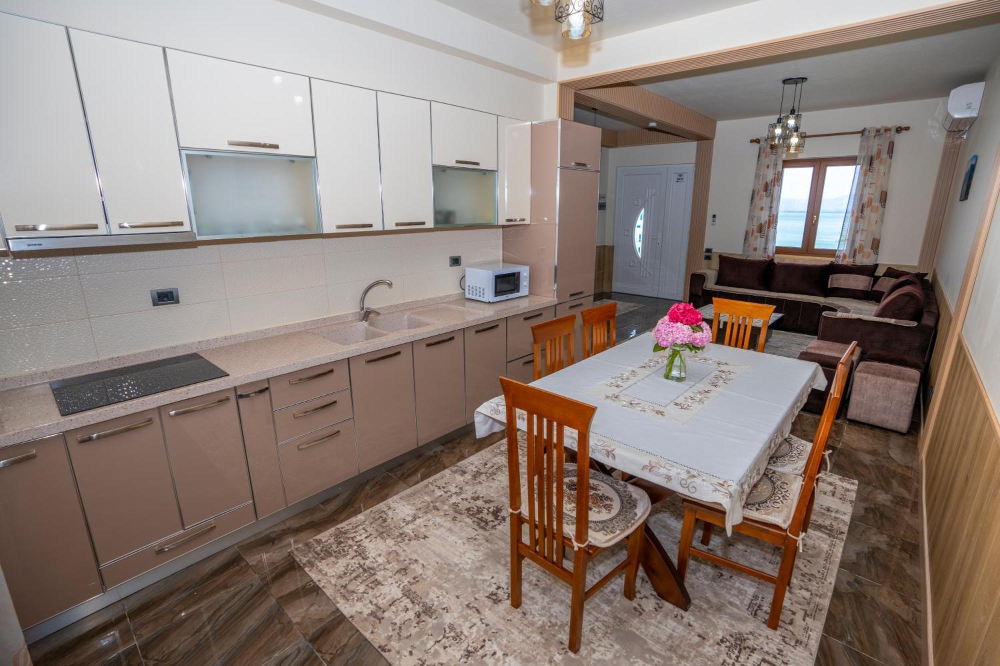 Xhuli Guesthouse Шкодер Экстерьер фото